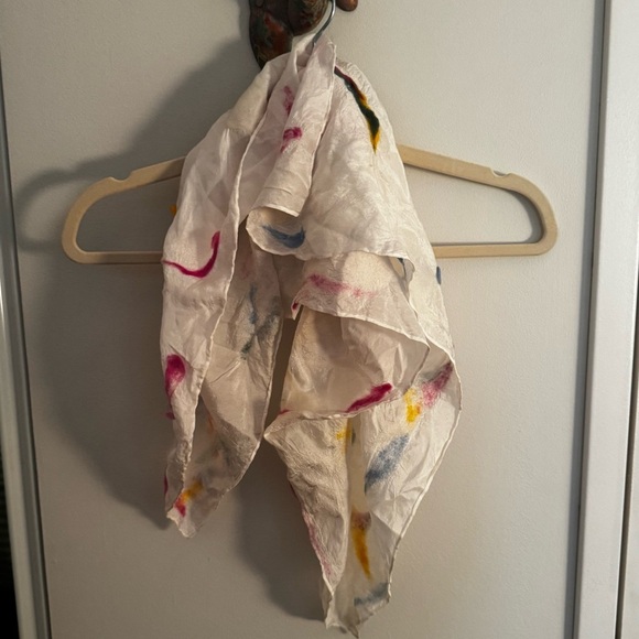 Accessories - VINTAGE mixed medium silk colorful scarf